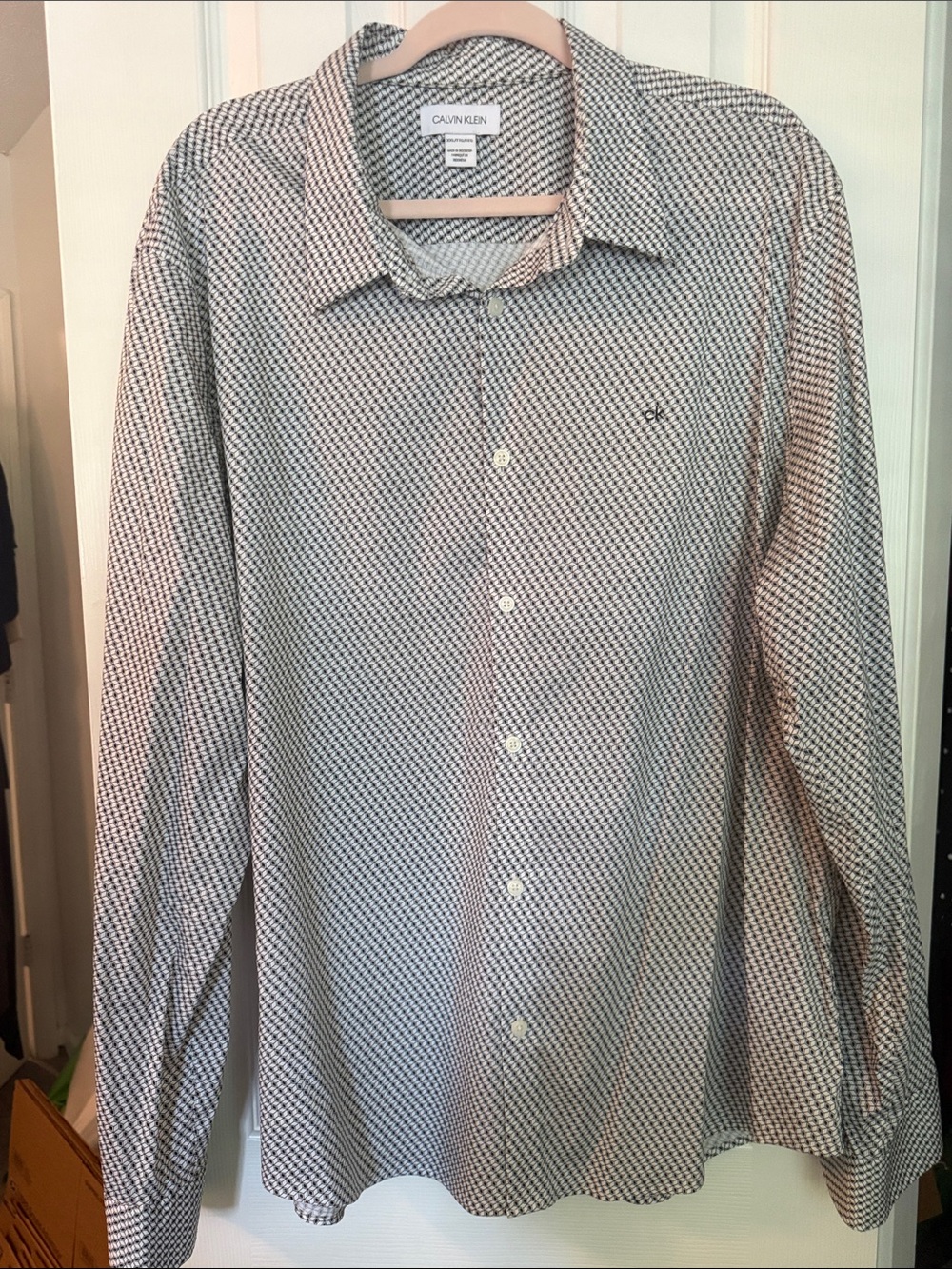Calvin Klein Men's Button-Up Dress Shirt